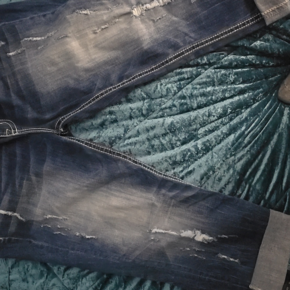 Miss Me jeans, distressed, worn 2xs,